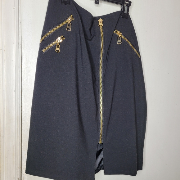 Calvin Klein jacket and skirt suit - Picture 6 of 9